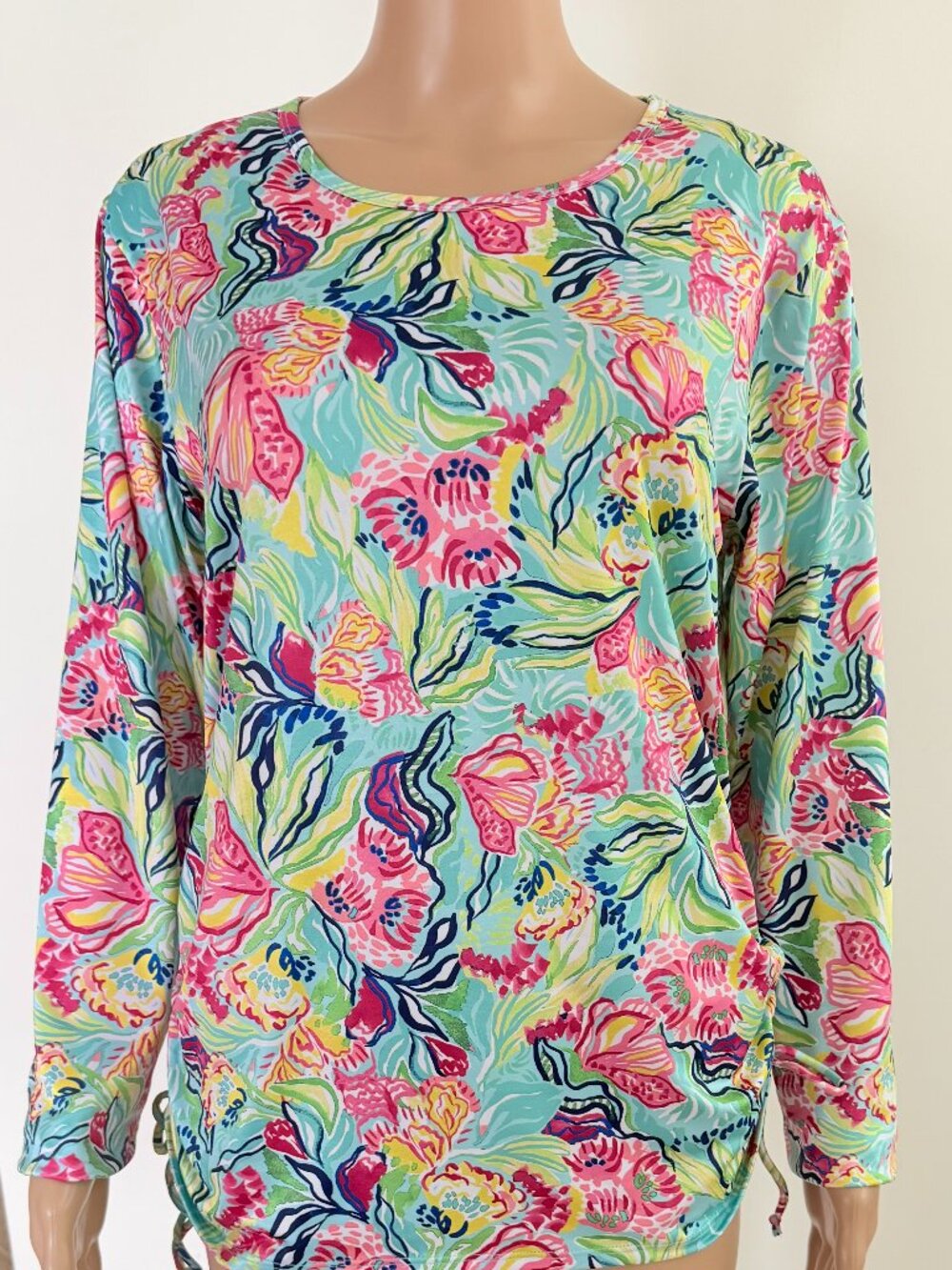 NWOT Stella Parker Women’s Large Vibrant Long Sleeve Pullover Ruched Sides